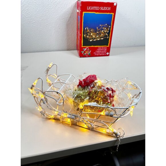 VTG 13"Wire Lighted Sleigh 35 White Lights Christmas Decor Works! New Old Stock - Picture 2 of 4